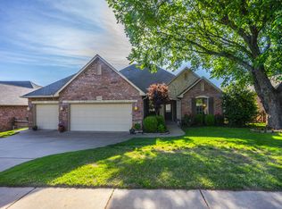3032 Ash Grove Rd, Edmond, OK 73003