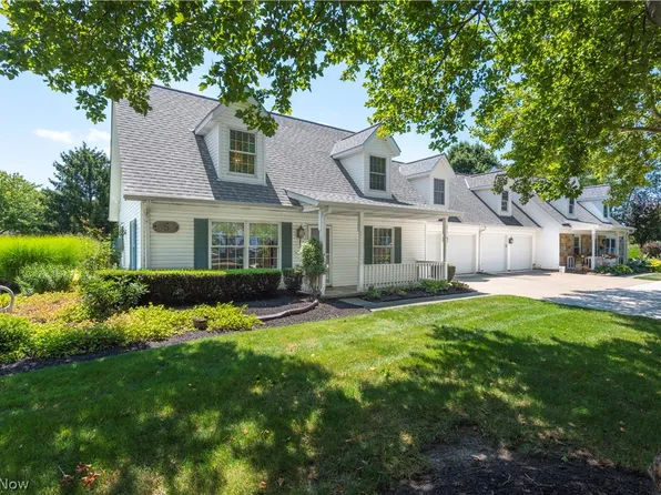 656 2nd St #3, Fairport Harbor, OH 44077