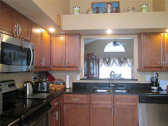 3rd image of 316 Silk Oak Dr