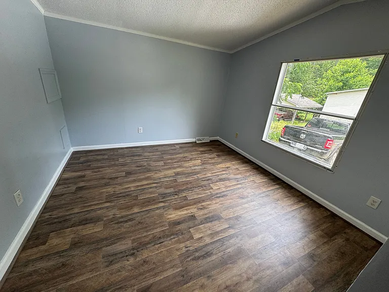48 Meadow Chase — Photo 12