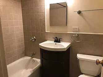 Rented by Zikos Realty Services