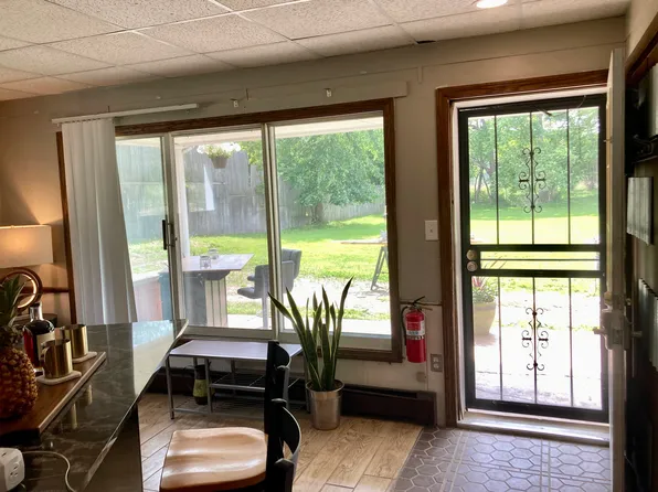 154 Central Ave, Fredonia, NY