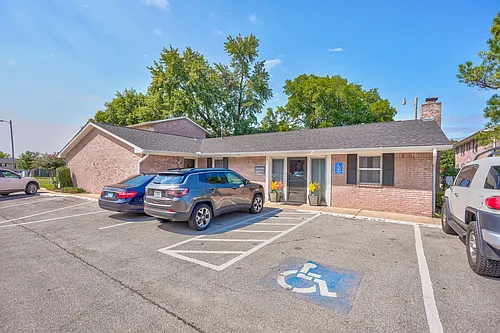 Sterling Park - Now Offering 1 Month Free! *1/2 Off First Month, 1/2 Off in June* Photo 1