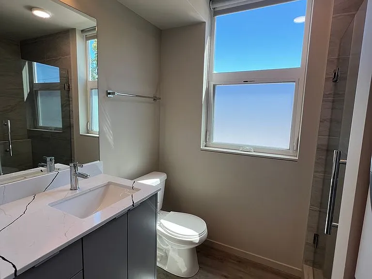 The Merz Luxury Apartments — Photo 26