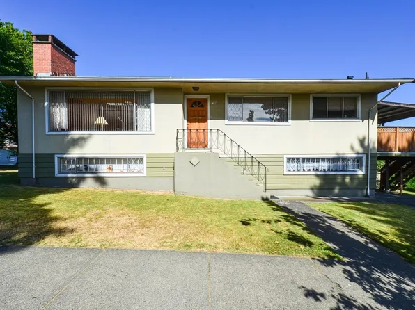 7808 Ross St, Vancouver, BC V5X 4C2
