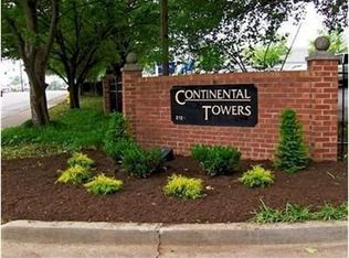 2121 Nicholasville Rd APT 201, Lexington, KY 40503