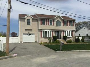 6 Barone Ct, Providence, RI 02904