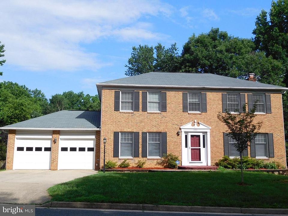 1st image of 15210 Holleyside Dr