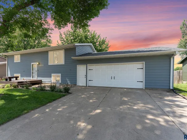 4805 S Holbrook Ave, Sioux Falls, SD 57106