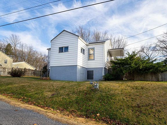 2nd image of 1504 Buckhannon Ave