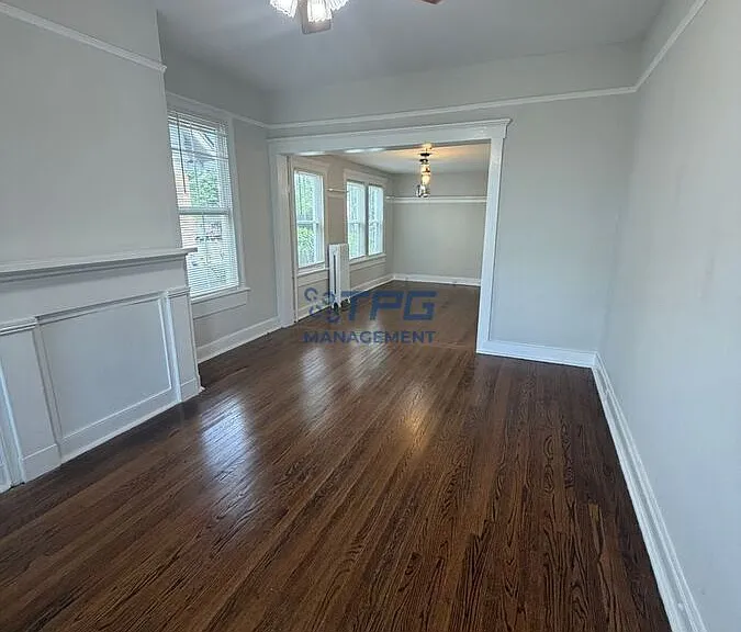 15 Center St — Photo 2