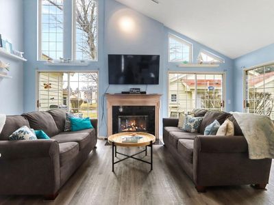 1737 Cottage DRIVE #7-18, Lake Geneva, WI, 53147