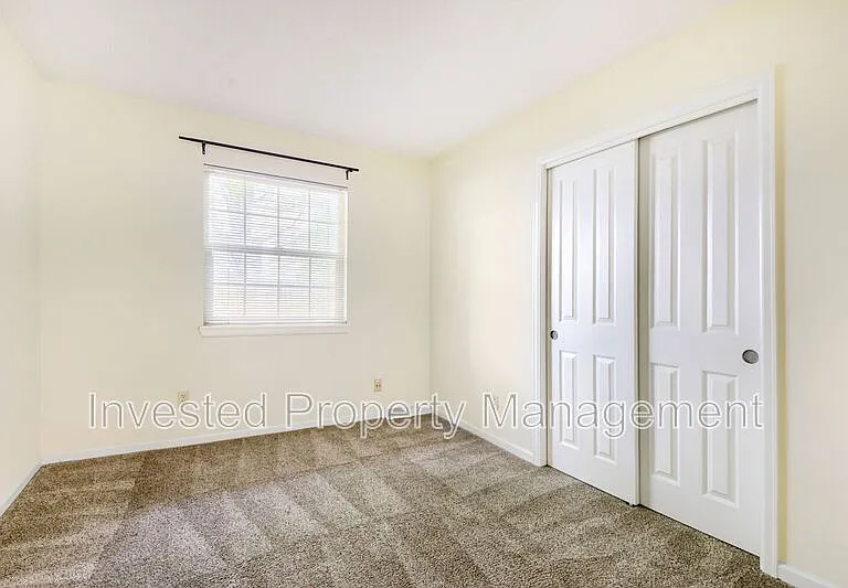 7956 S Vincennes Way — Photo 12
