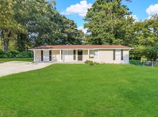 6069 Wisteria Ln, Lithia Springs, GA 30122