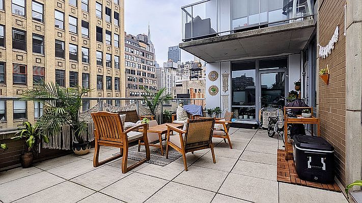 1st image of 260 W 26th St APT 9L