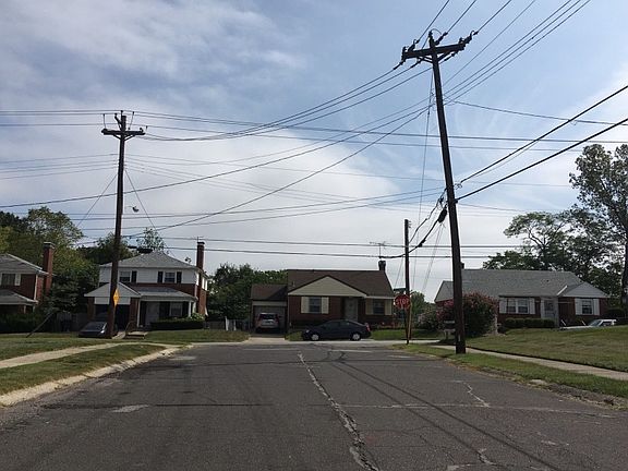 5th image of 2230 Varelman Ave