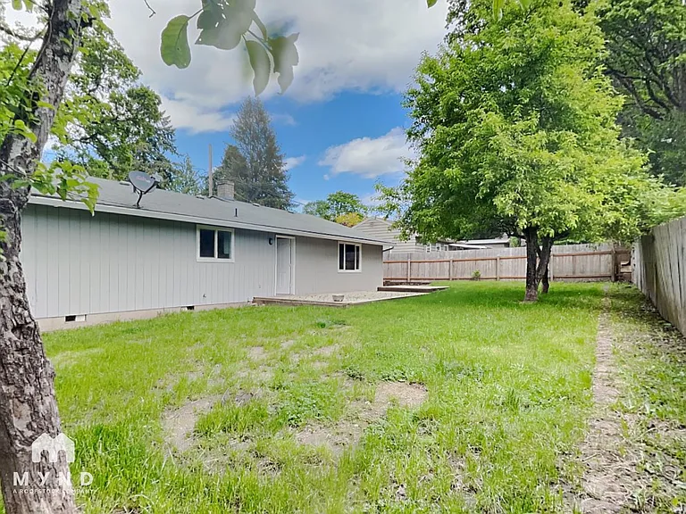 8612 Sw Ctr — Photo 29