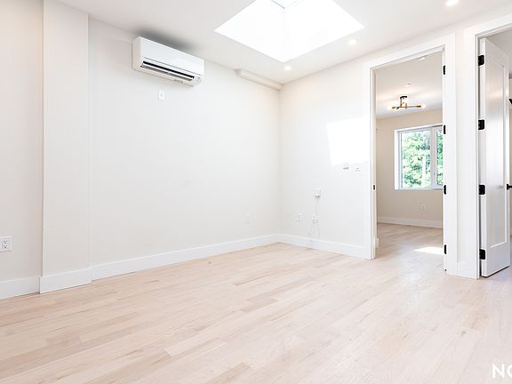 4th image of 357 Flatbush Ave #213