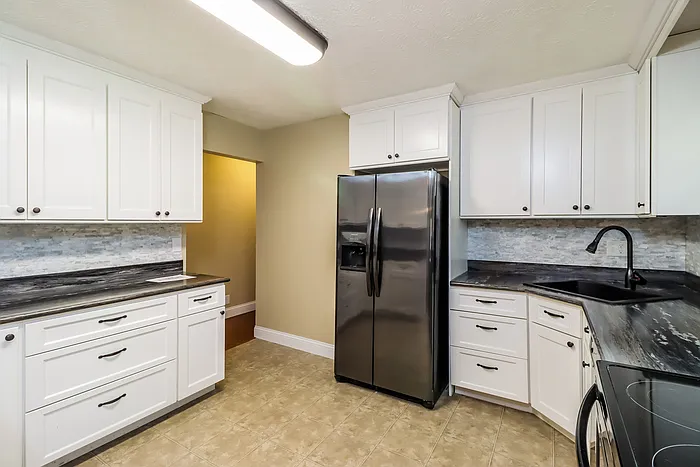 5348 Dee Alva Dr — Photo 3