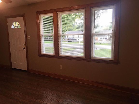 2nd image of 1552 Virginia Dr