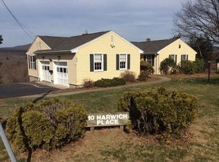 10 Harwich Pl, South Hadley, MA 01075