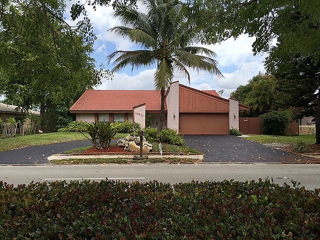 1st image of 10311 Ramblewood Dr