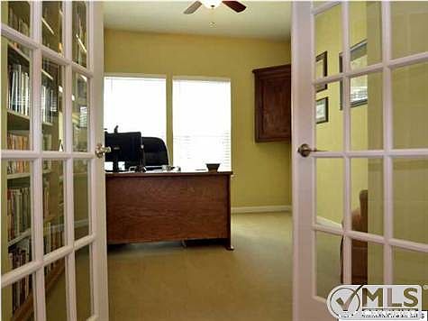 5th image of 26 La Quinta Ln