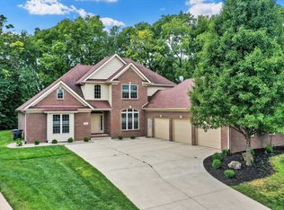 1989 Keystone Pl, Columbus, IN 47203