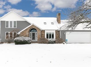 1511 Brett St, Cedar Rapids, IA 52405