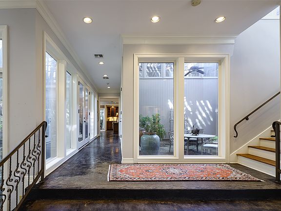 3rd image of 7 Glenchester Ct