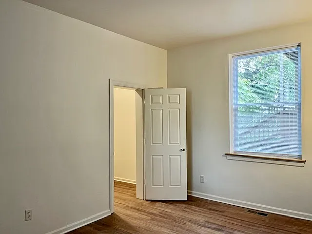1554 S Spring Ave — Photo 10
