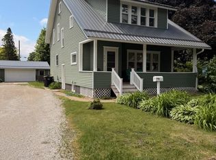 208 W Grant St, Spring Valley, MN 55975