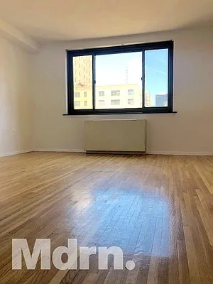 Rented by Mdrn Residential | media 14