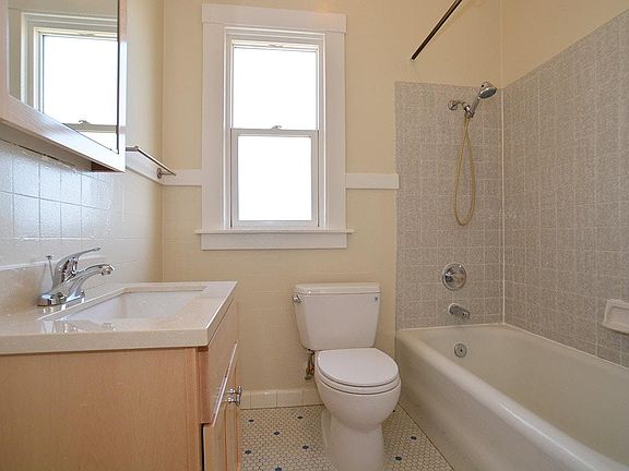 3rd image of 3838 Geary Blvd APT 10