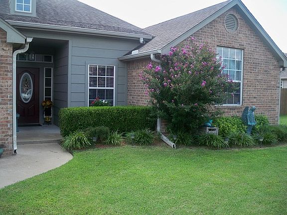 2nd image of 8038 Vintage Trace Dr