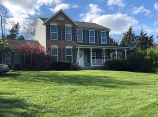 10689 Scenic View Dr, Greencastle, PA 17225