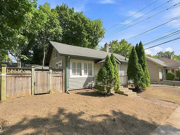 3rd image of 646 E 51st St