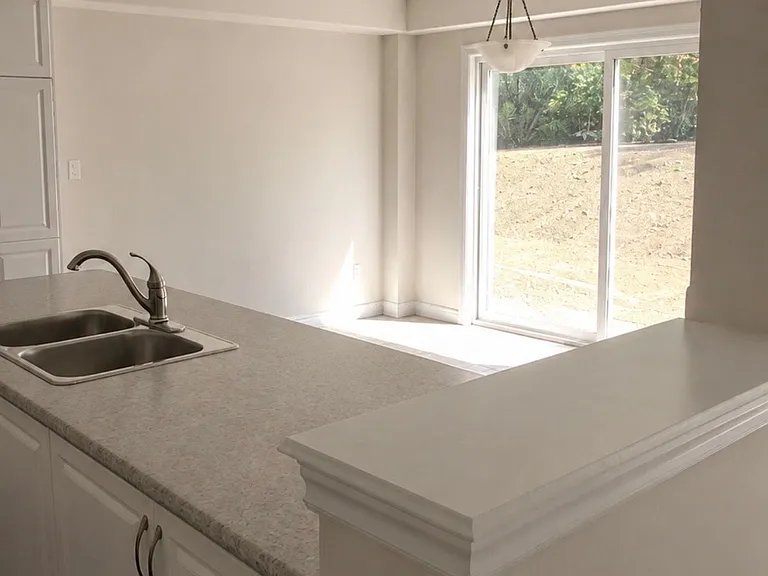 481 Grange Way — Photo 2
