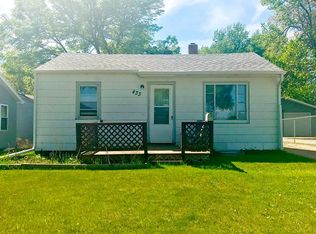 433 21st St S, Fargo, ND 58103