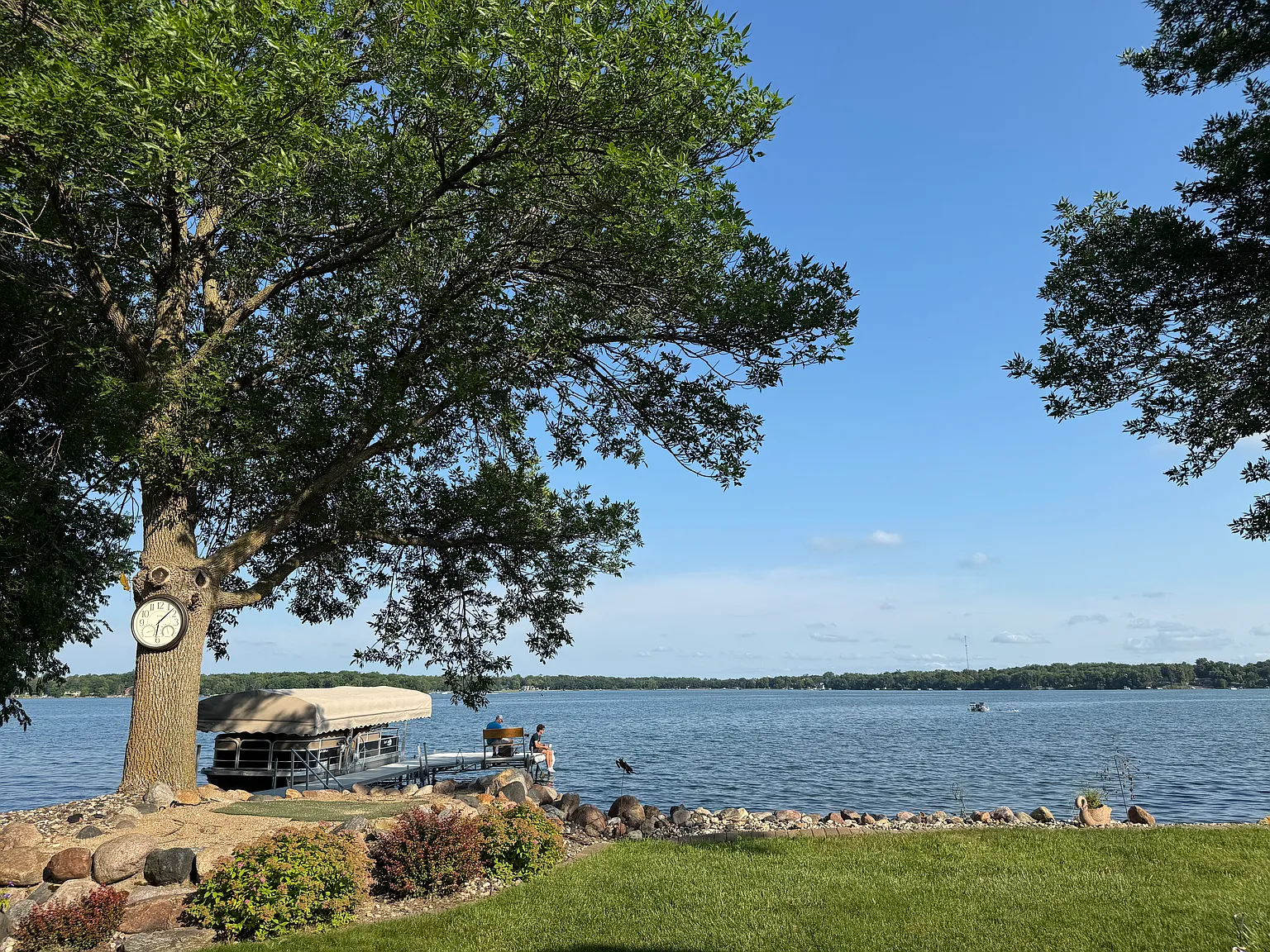3 bed, 2350 sqft, $3,950 — Photo 3