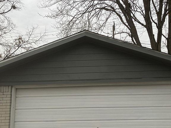 5th image of 3230 Marian Dr