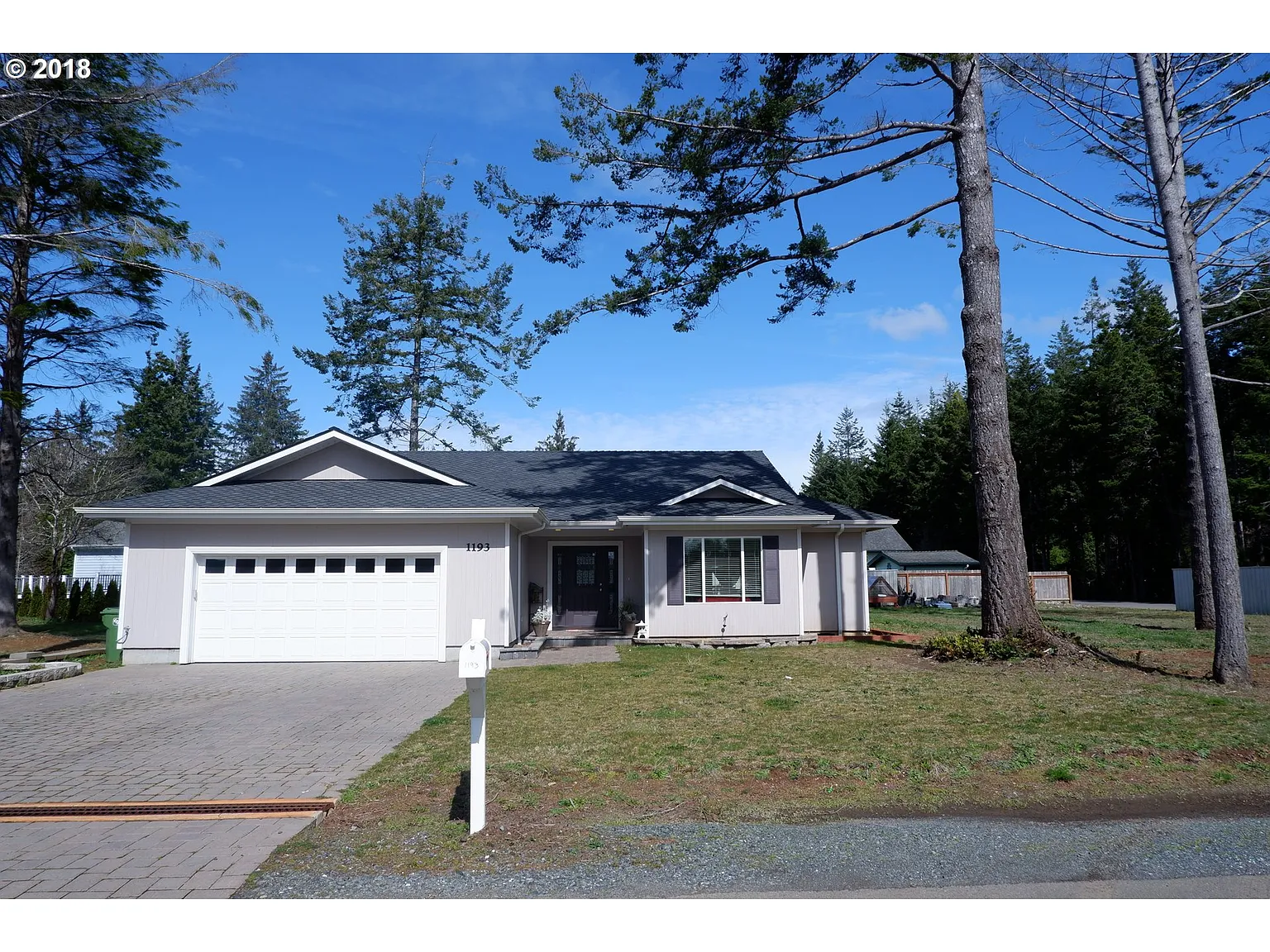1193 12th Ct SE photo 1