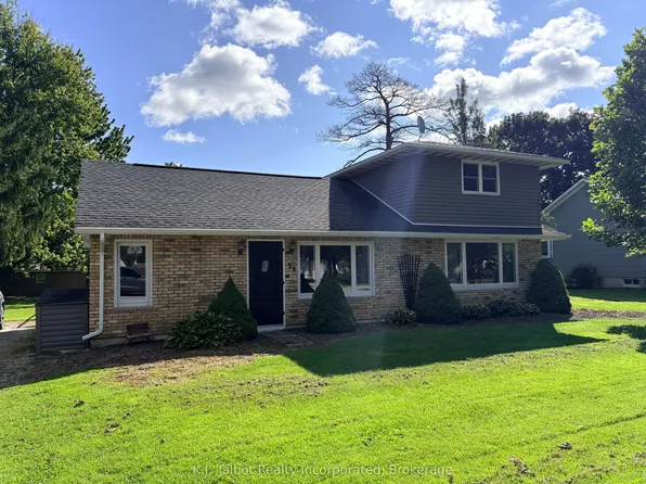 24 Maclellan Dr, Huron East, ON N0M 1J0
