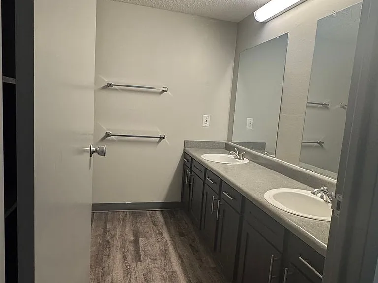 The Village at Gray's Lake Apartments - Des Moines — Photo 97