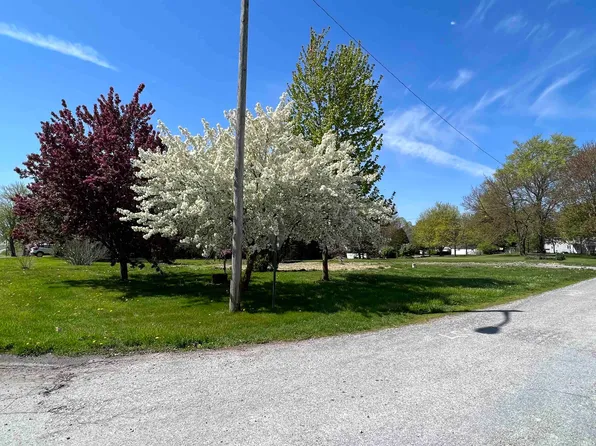 35 W Tanner St, Servia, IN 46980