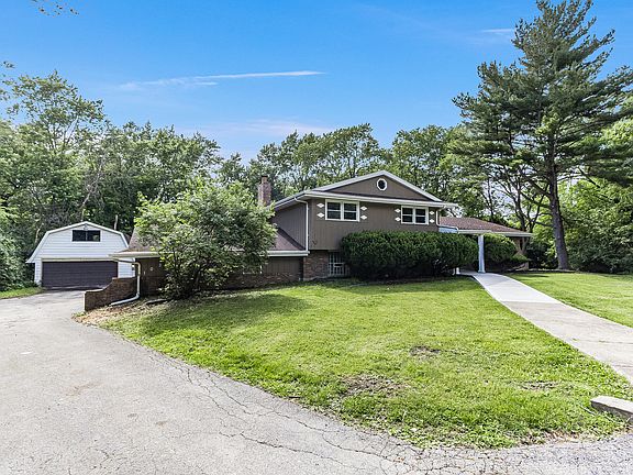2nd image of 1034 Pine Ave