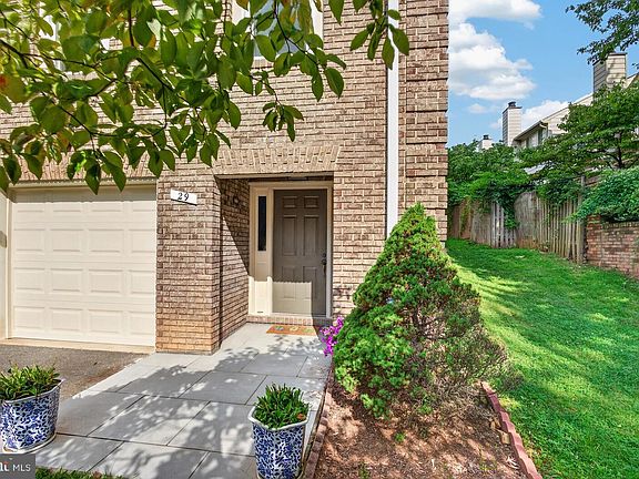 4th image of 29 Ritchfield Ct