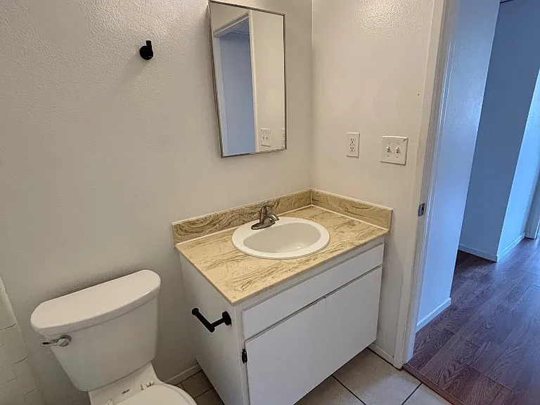 Unit Photo