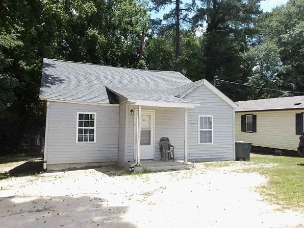 1005 College St, Fayetteville, NC 28301