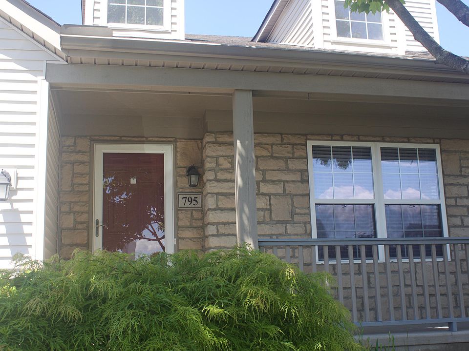 1st image of 795 Orange Tree Ct